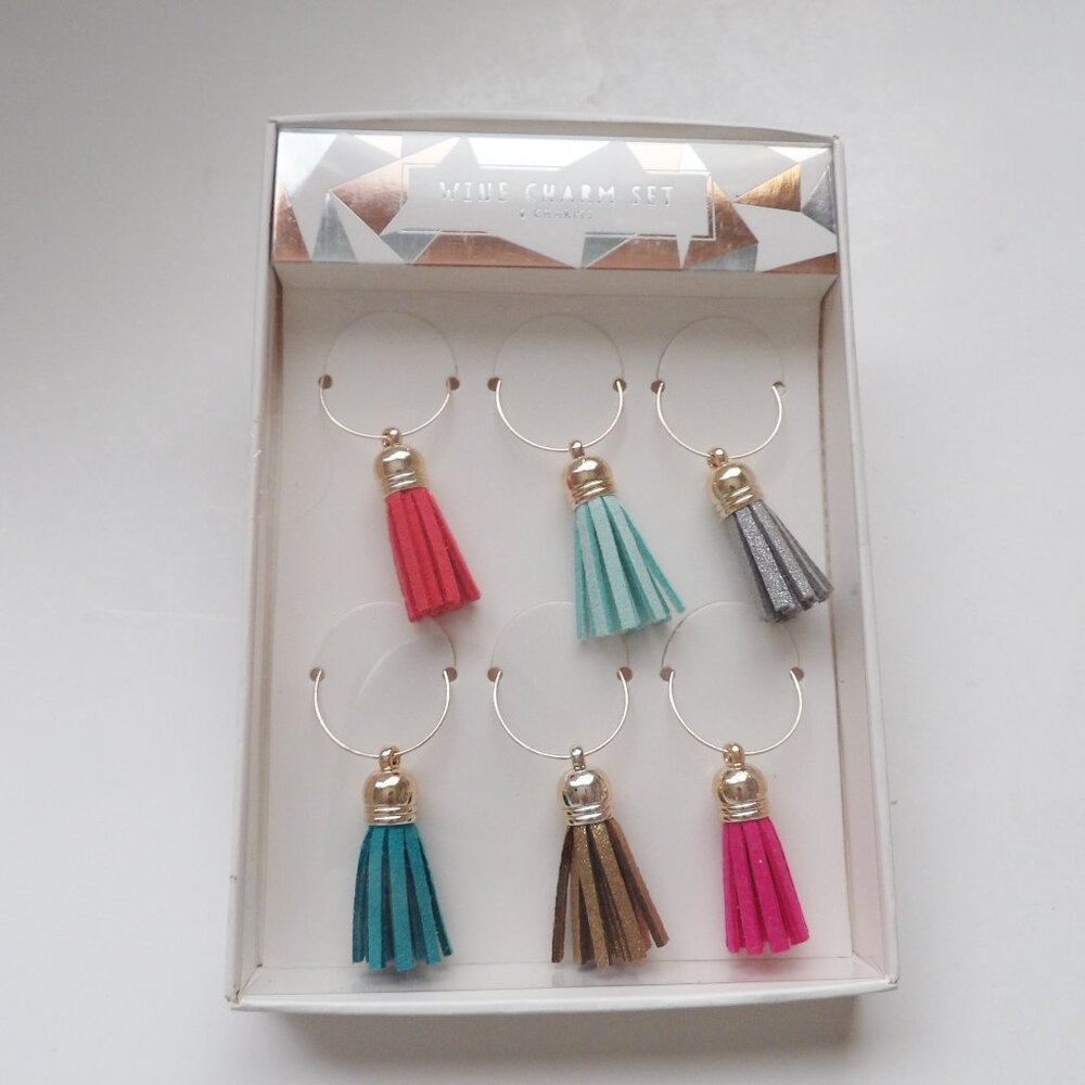 Tassel Wine Charm Set Boxed Set of 6 New - Picture 3 of 5